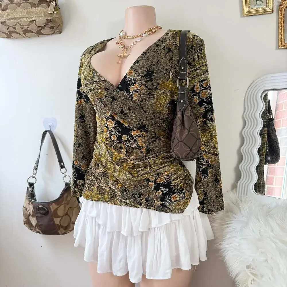 Vintage Whimsy Paisley Floral 3/4 Sleeve Ruched Wrap top